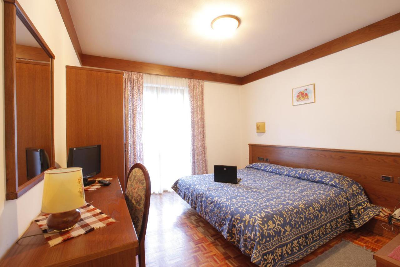Hotel Carlone Breguzzo Exterior foto